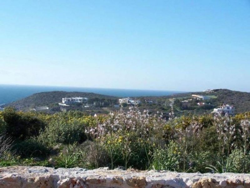 Chorafakia Chania Kreta, Chorafakia: Einzigartiges Grundstück mit Blick auf die Bucht zu verkaufen Grundstück kaufen